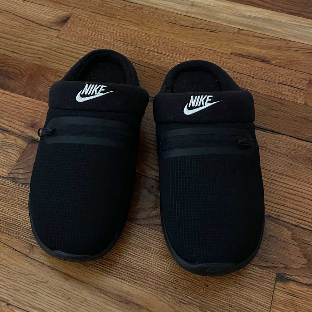 Black Nike Burrow Slippers